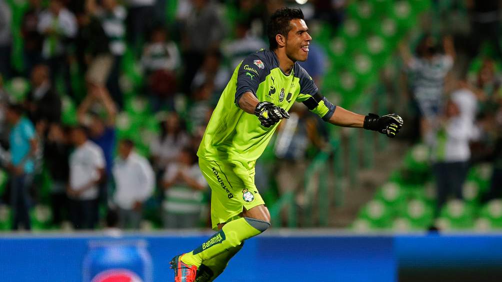 Oswaldo Sánchez en partido 