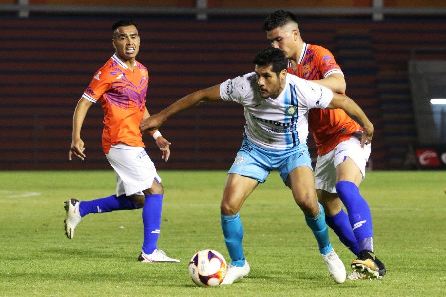 Javier Orozco durante un partido con Cancún FC