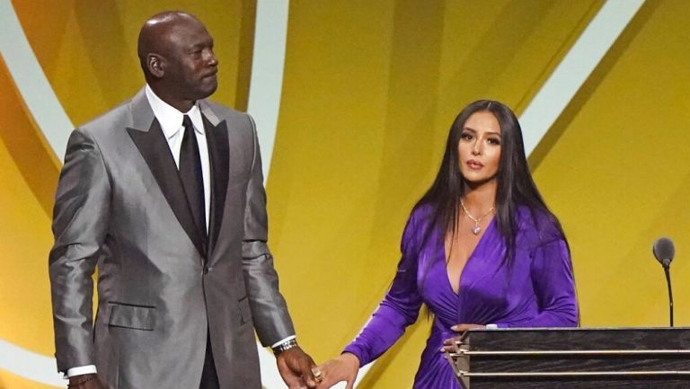 Michael Jordan junto a Vanessa Bryant