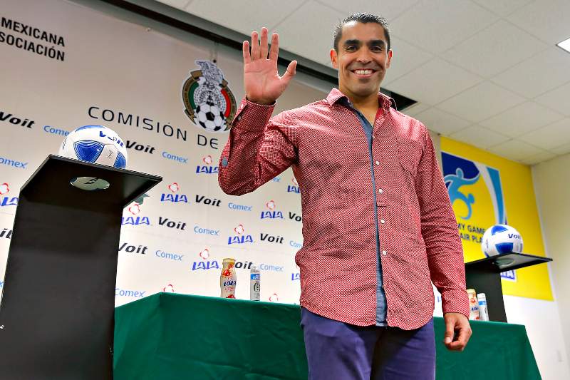 Marco Antonio Rodríguez en presentación