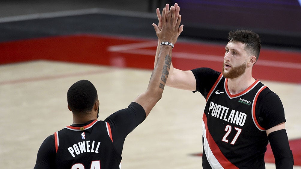 Norman Powell festeja con Jusuf Nurkic 