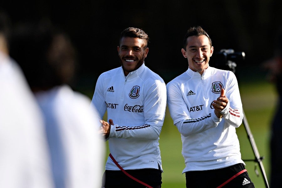 Dos Santos y Guardado en un entrenamiento del Tri