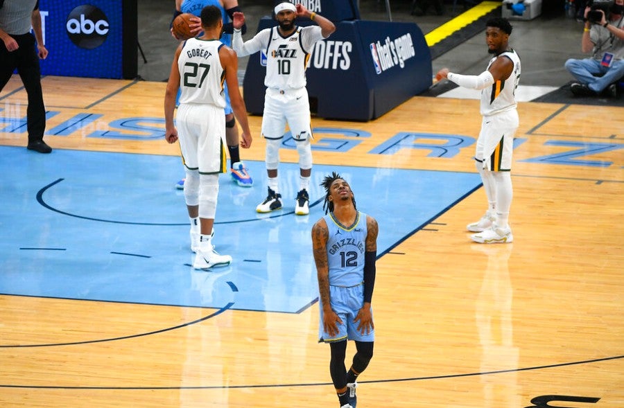 Ja Morant, decepcionado por la derrota ante el Jazz