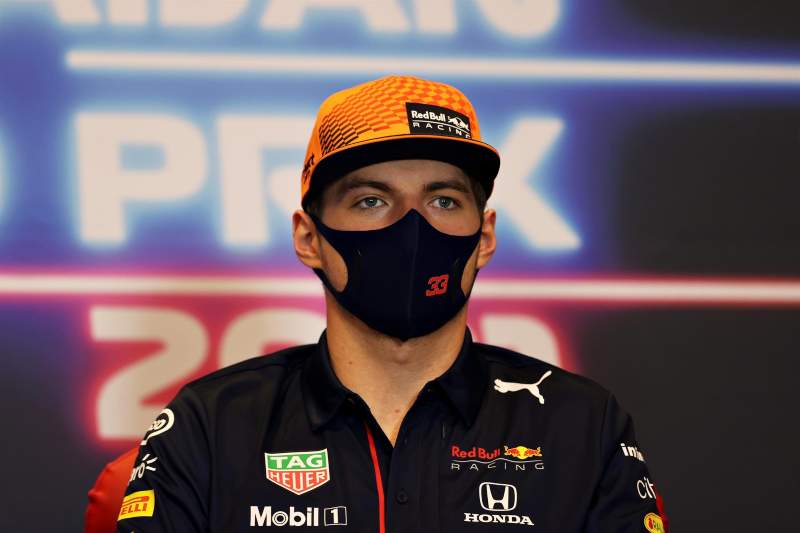 Max Verstappen en conferencia