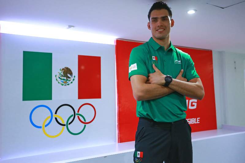  Rogelio Romero en presentación