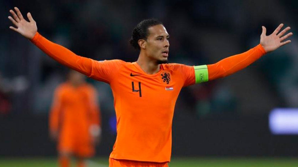 Van Dijk, en un partido de Países Bajos