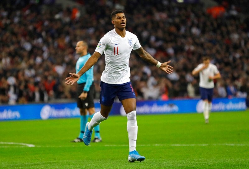 Marcus Rashford celebra una anotación con Inglaterra