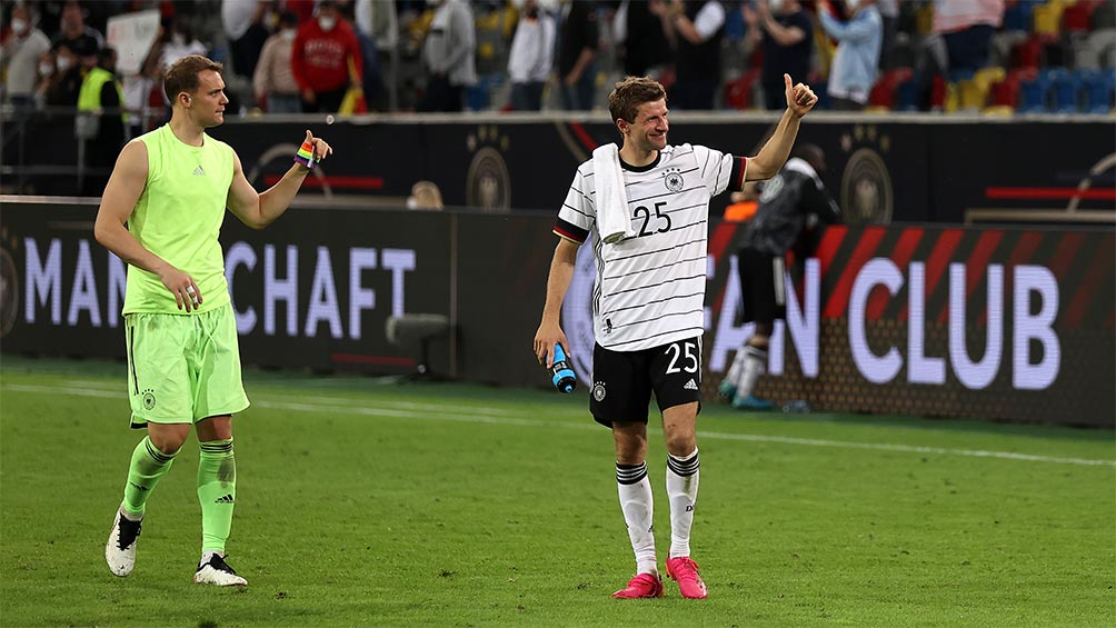  Thomas Müller festeja un gol con Alemania