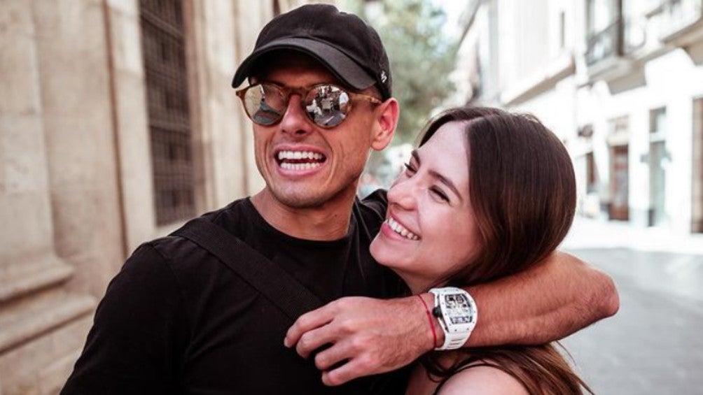 Chicharito junto a Sarah Kohan