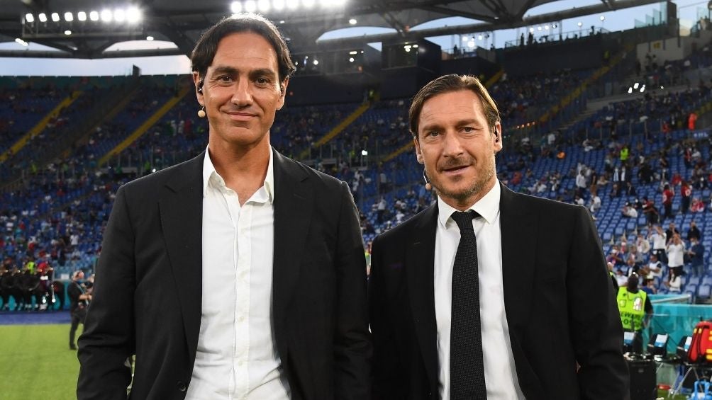 Nesta y Totti en la inauguración