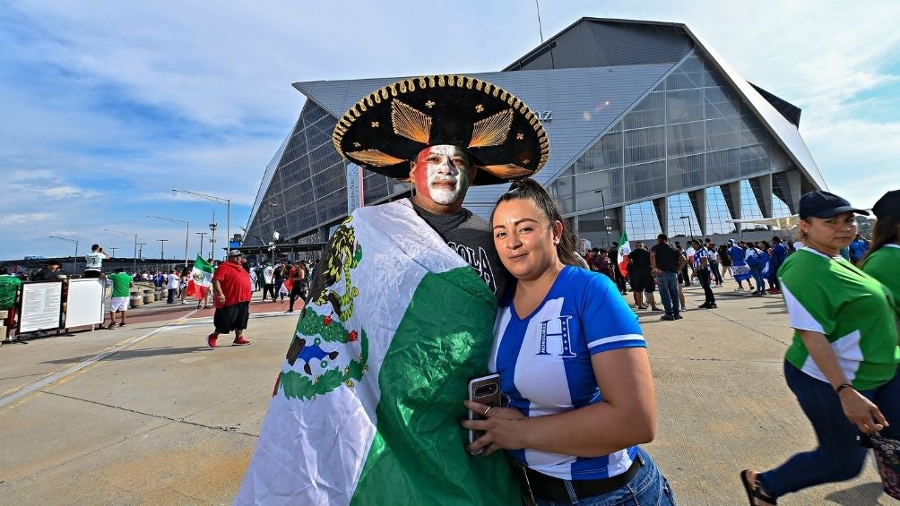 Afición de México y Honduras en Atlanta