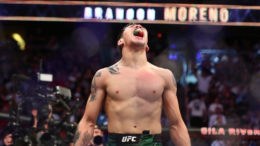 Moreno es el primer mexicano en ser Campeón de la UFC