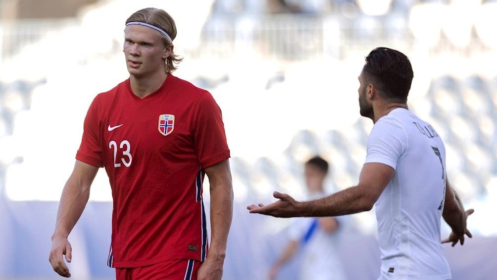 Erling Haaland durante un partido con Noruega