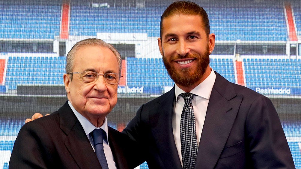 Florentino Péres y Sergio Ramos durante la conferencia 