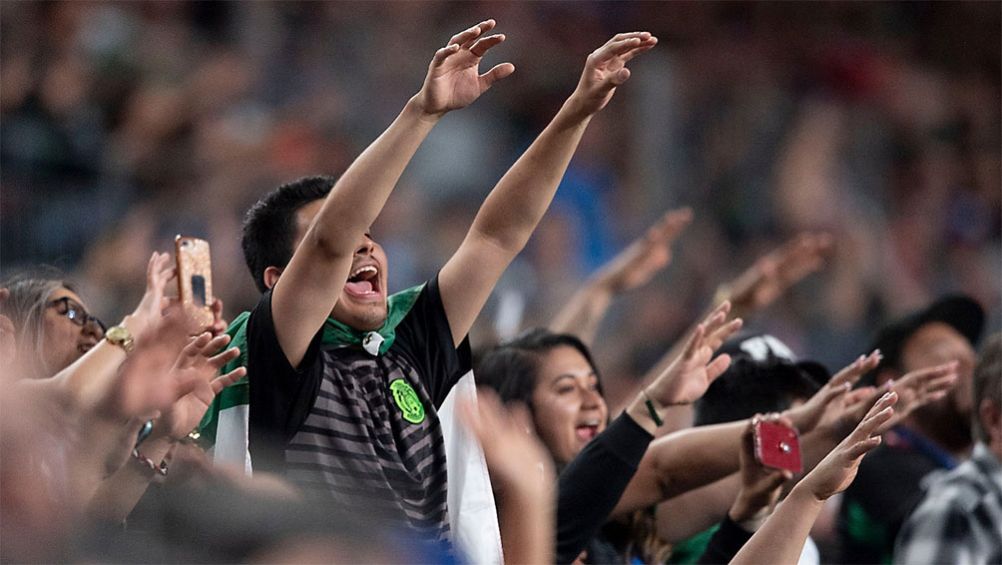 La afición mexicana durante un partido del Tri