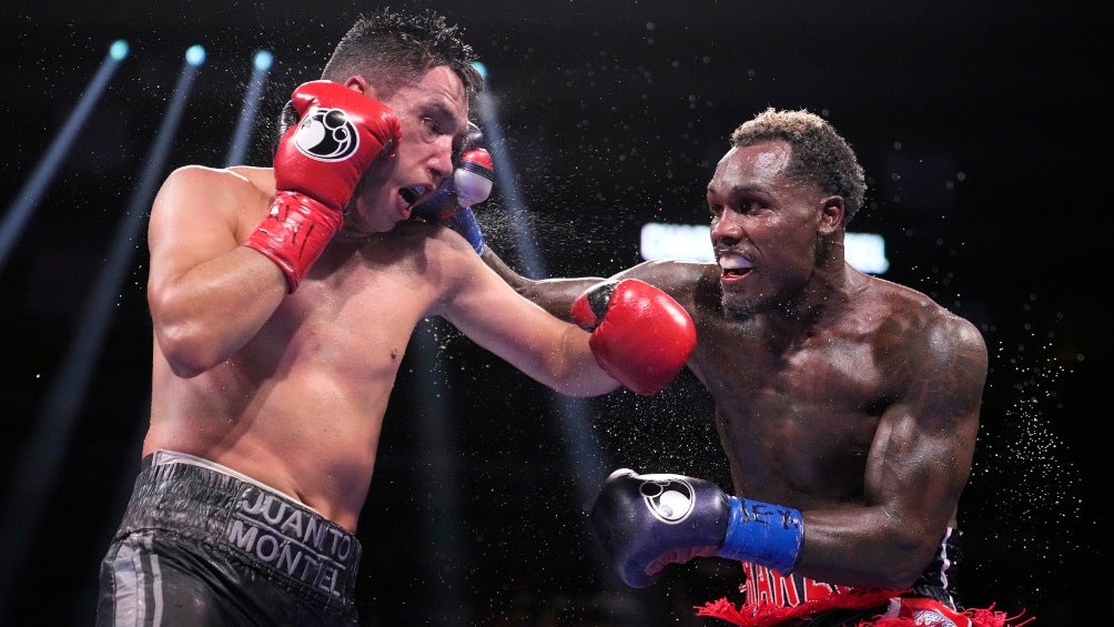 Jermall Charlo en acción ante Juan Macias Montiel