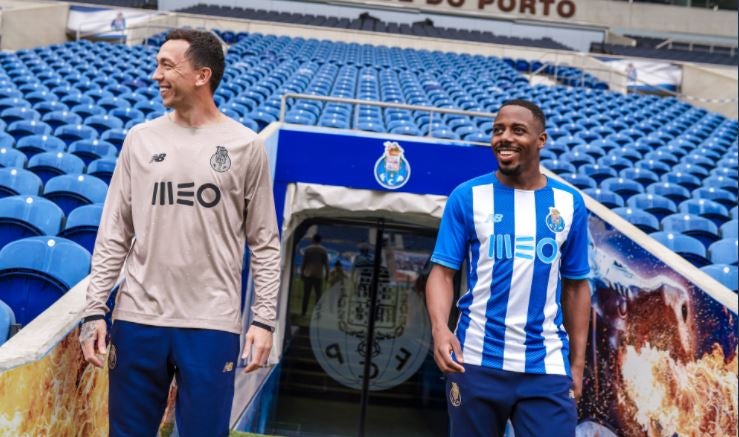 Presentación de uniformes del Porto