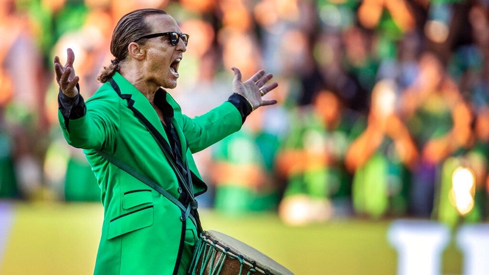 Matthew McConaughey en inauguración del Q2 Stadium 