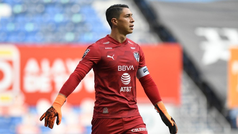 Hugo González durante un partido con Monterrey