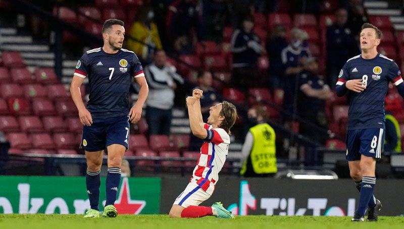 Modric celebra su gol contra Escocia