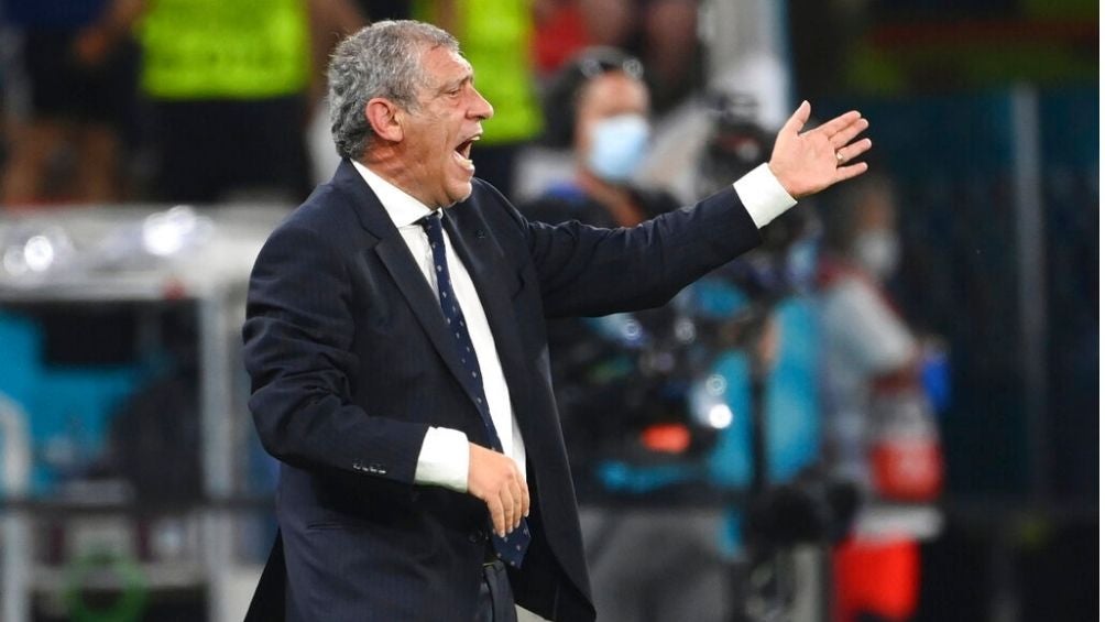 Fernando Santos en el partido con Portugal 