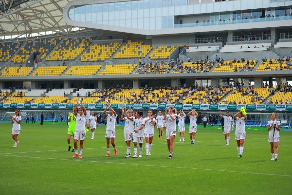 Jugadoras de la selección mexicana al finalizar partido