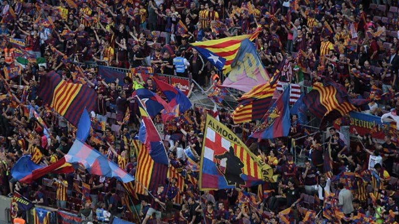 Afición del Barcelona en las gradas del Camp Nou