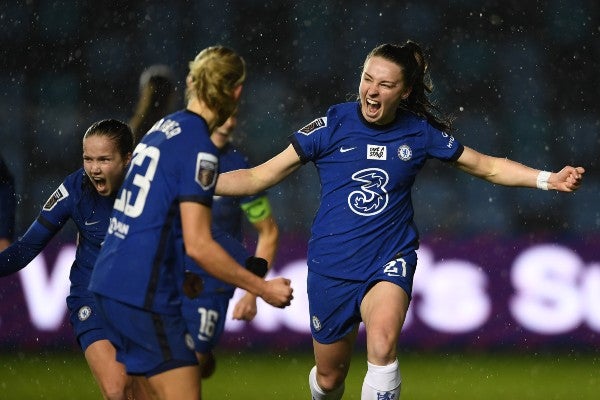 Jugadoras del Chelsea celebran