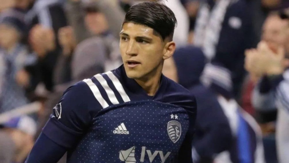 Alan Pulido: Salió lesionado en partido del Sporting Kansas City ante el LAFC