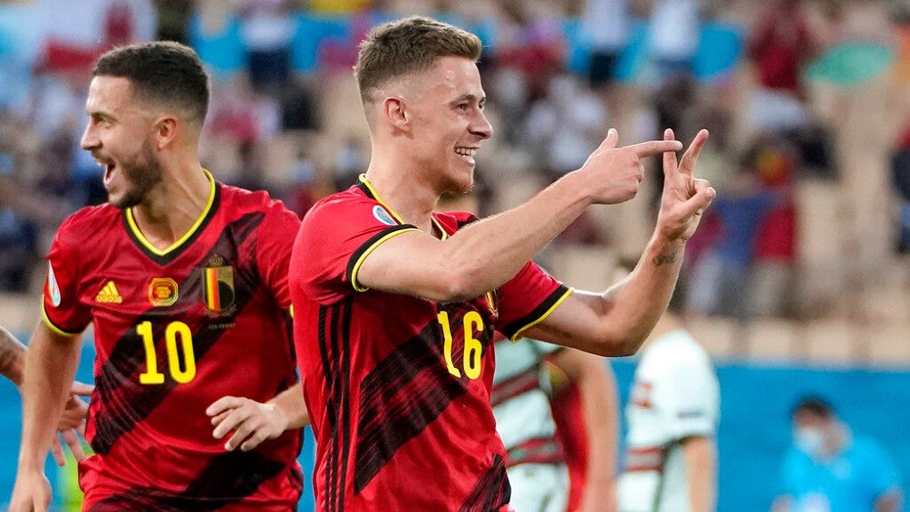 Thorgan Hazard celebrando su gol vs Portugal