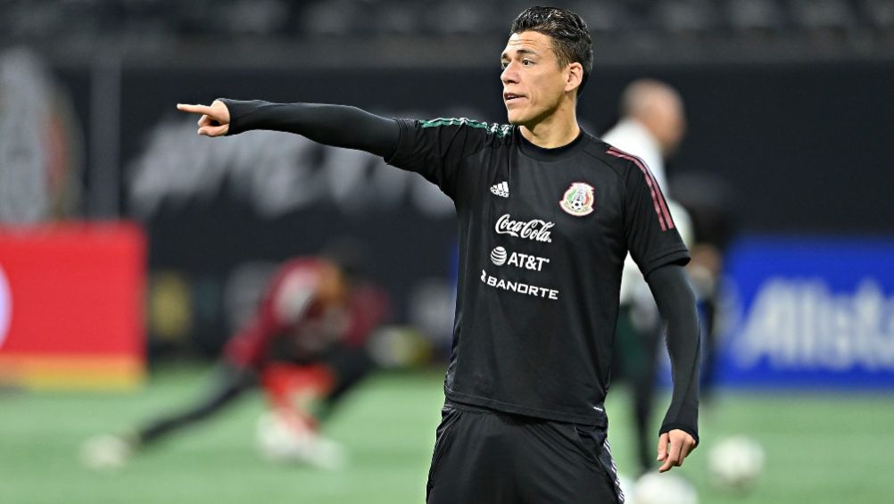 Héctor Moreno en práctica con Selección Mexicana