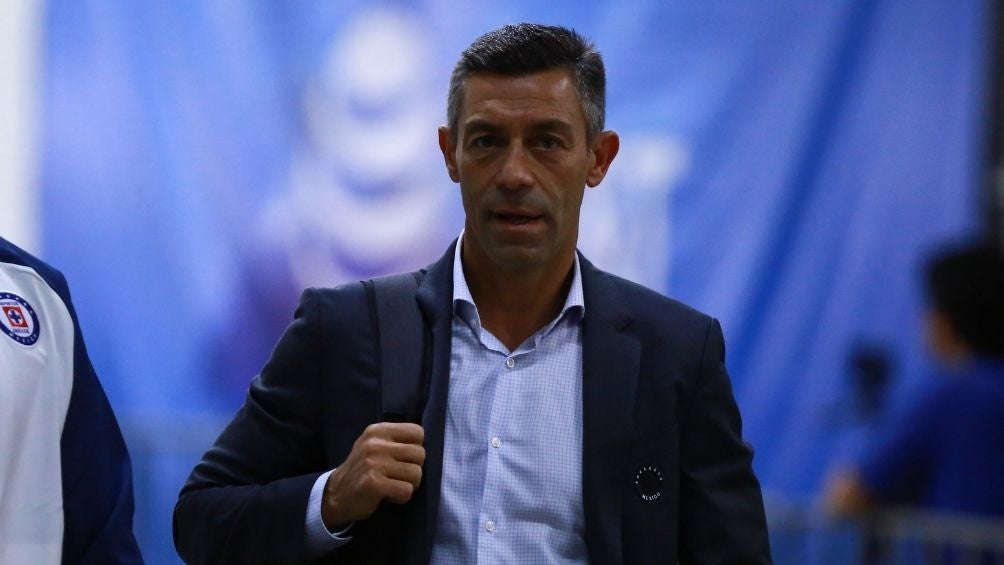 Caixinha en su paso por Cruz Azul