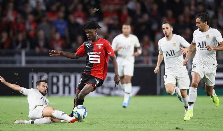 Eduardo Camavinga durante un partido con Rennes