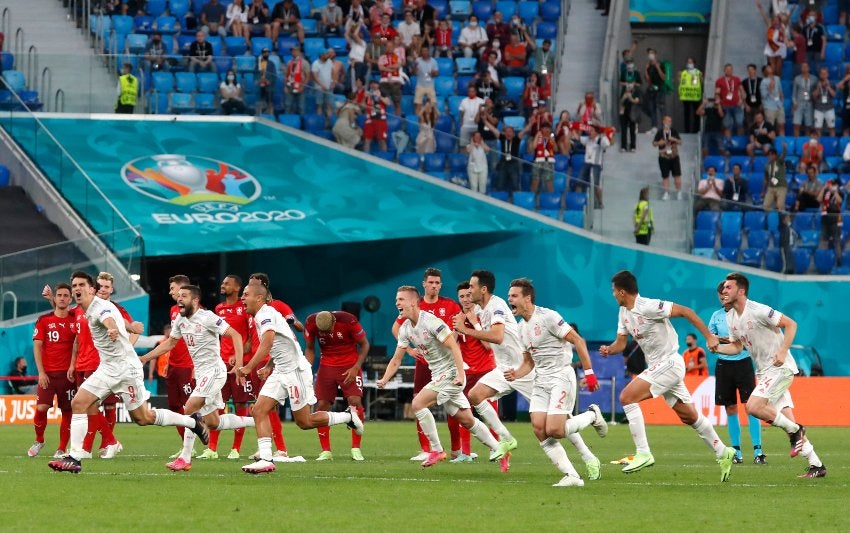 Jugadores españoles celebrando su pase a Semifinales en San Petersburgo 