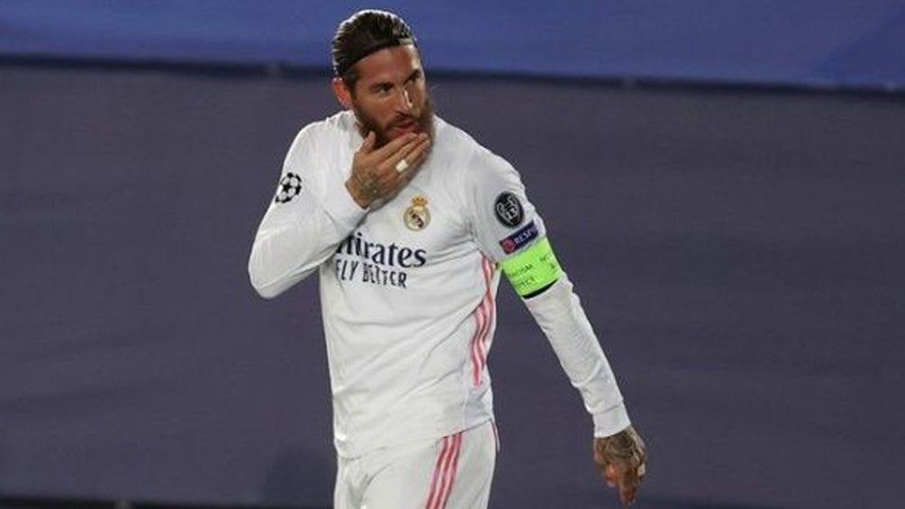 Sergio Ramos durante un duelo con el Real Madrid 