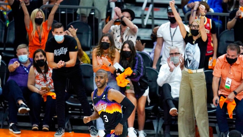 NBA Finals: Phoenix tomó ventaja ante Milwaukee con destacada actuación de Chris Paul