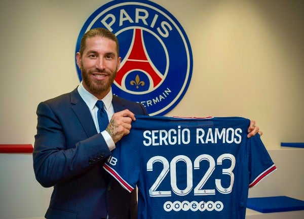 Sergio Ramos firma con el PSG hasta 2023