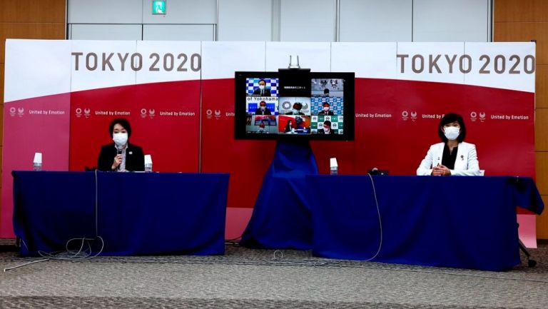 Seiko Hashimoto y Tamayo Marukawa en conferencia