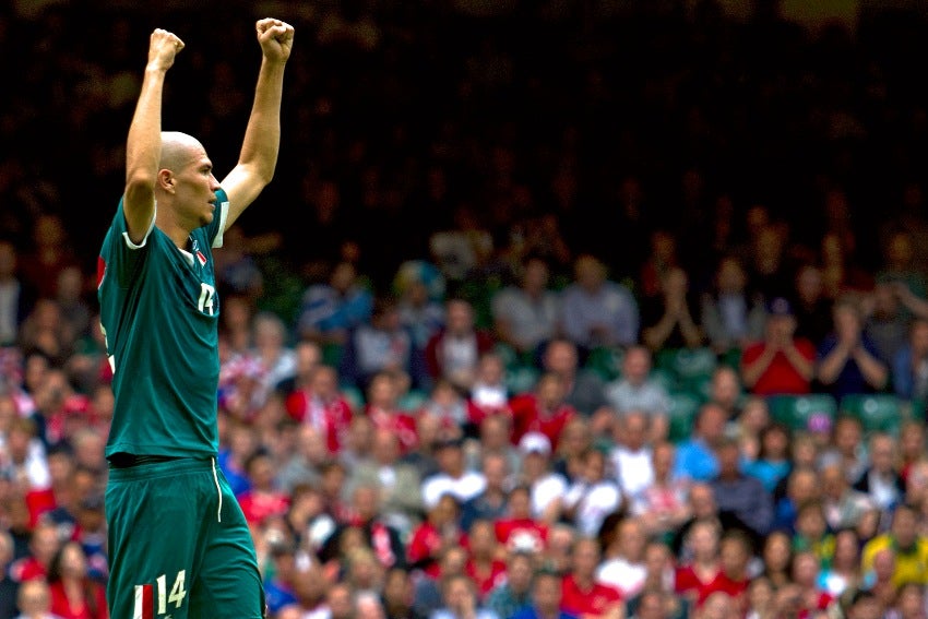 Chatón Enríquez en un partido de México en Londres 2012