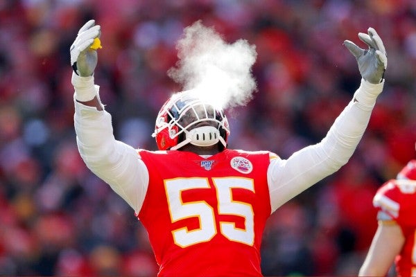 Frank Clark durante partido con los Chiefs de Kansas City