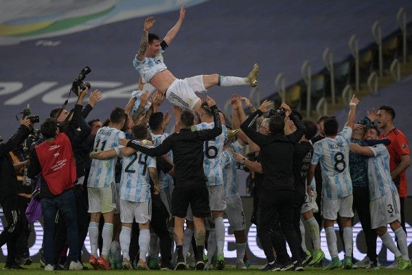 Messi celebra el campeonato con los Albicelestes