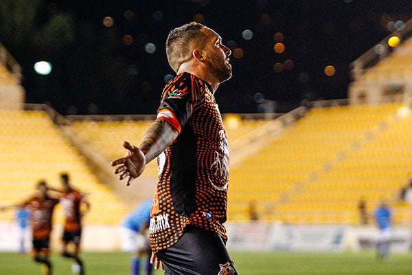 El atacante venezolano en partido con Alebrijes