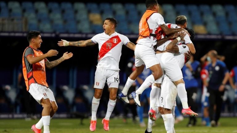 Perú, en festejo de gol