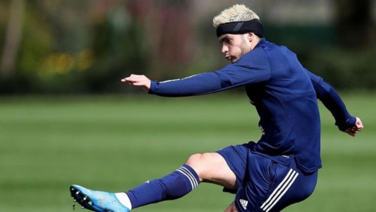 Raúl Jiménez durante un entrenamiento con Wolves 