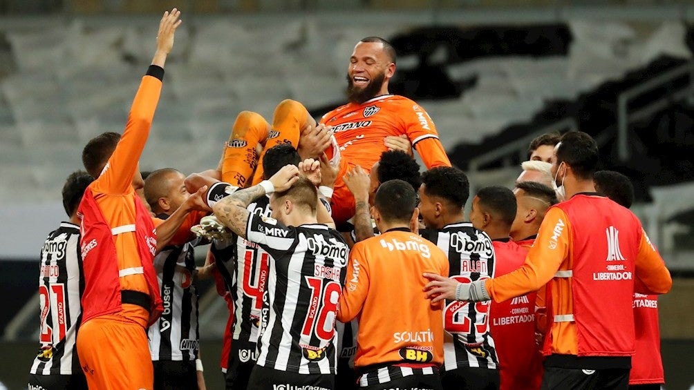 Jugadores del Mineiro celebrando clasificación en Libertadores