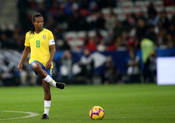 Formiga en acción con Brasil