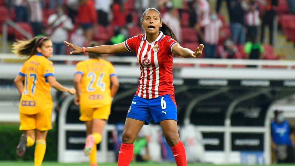 Chivas: Miriam Castillo "seamos ejemplo dentro y fuera de la cancha"