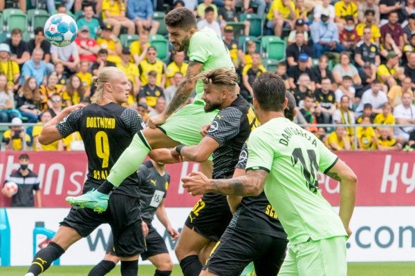 Borussia Dortmund en acción contra el Athletic Club