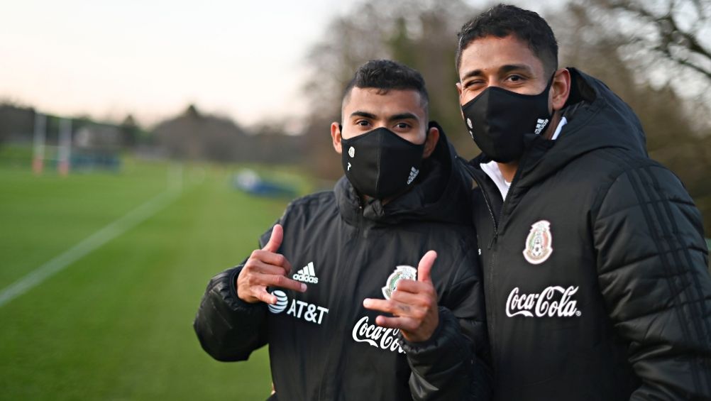 Orbelín Pineda y Luis Romo en un entrenamiento