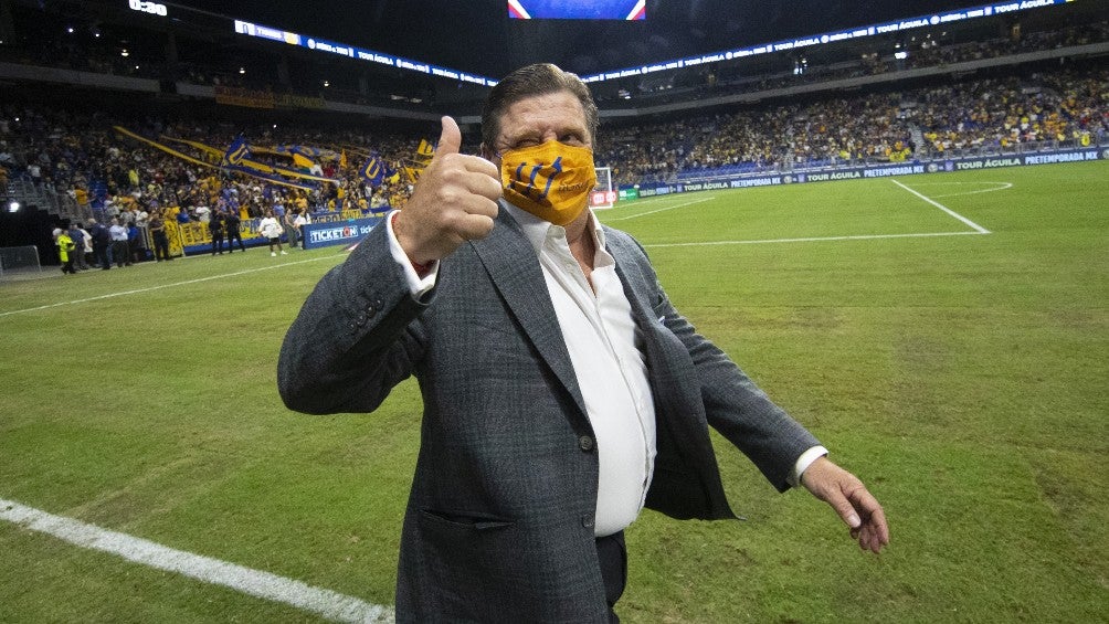 Miguel Herrera durante un partido con Tigres